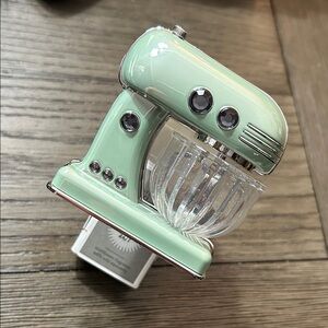 Mixer Wallflowers Plug-In